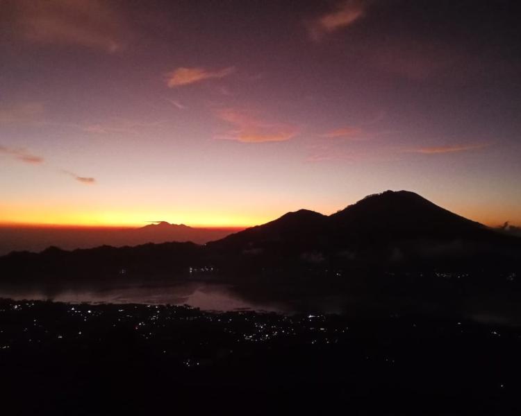 Bali Active Volcano Sunrise Trekking Tour
