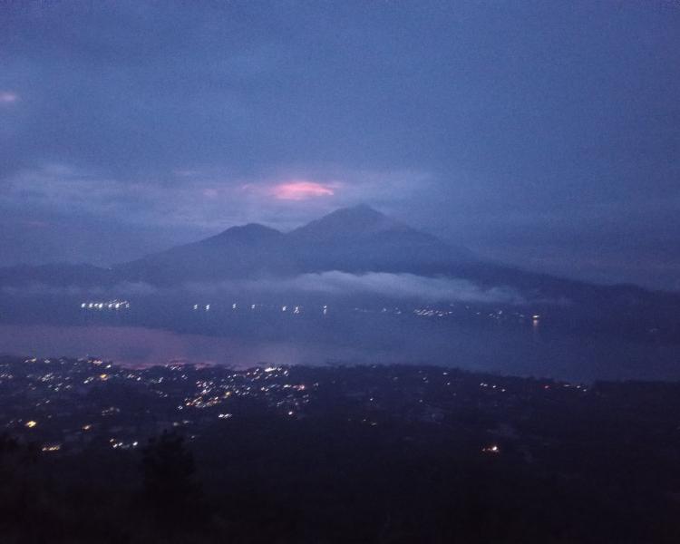 Join Now! Private Mount Batur Sunrise Trekking Hot Spring Tour