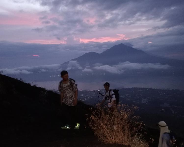 Mount Batur Sunrise Trekking Private with 2x Breakfast & Lunch