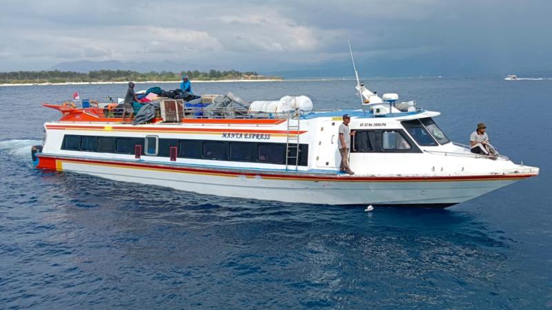 Safest Daily Fast Boat Transfer To Gili from Bali