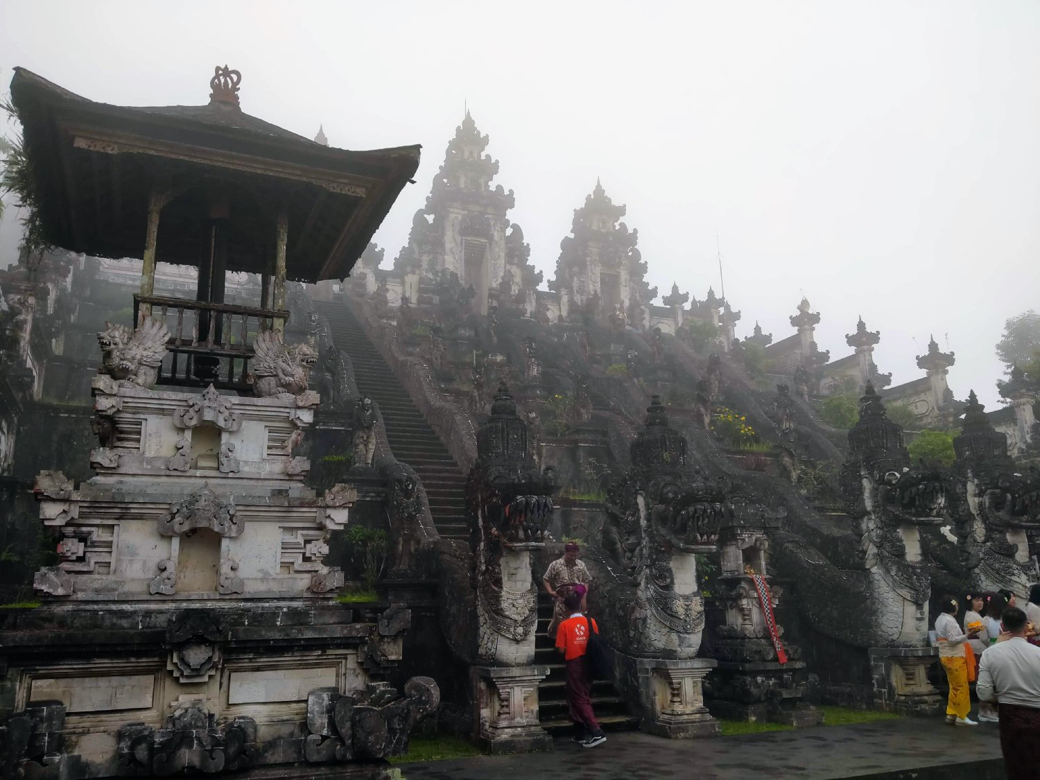 How to Get Lempuyang Temple Tour from Ubud