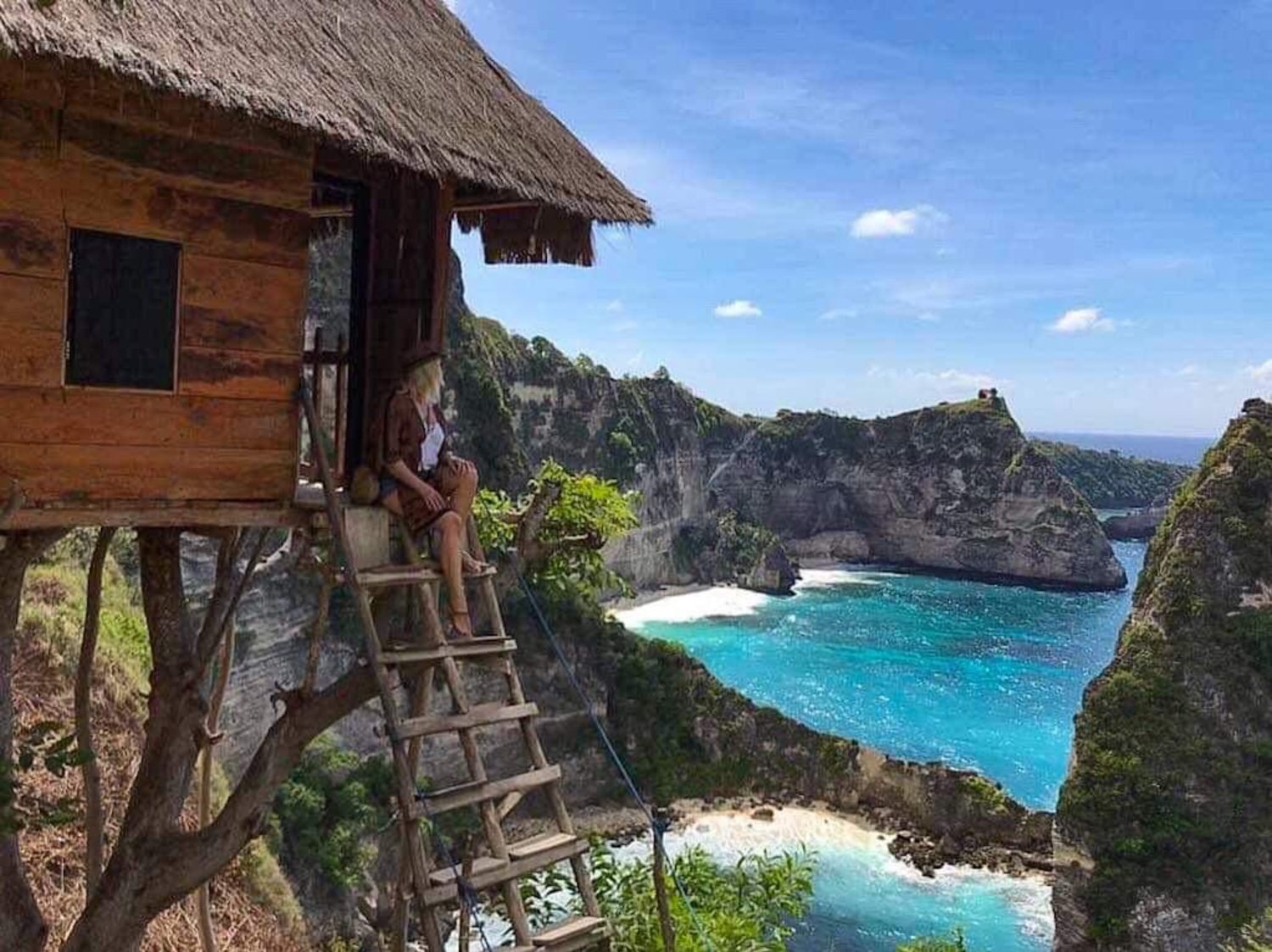 Tree House Nusa Penida Iconic Cliffside Views and Unique Stay