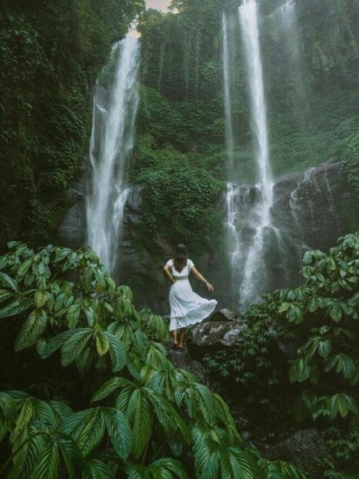 sekumpul waterfall