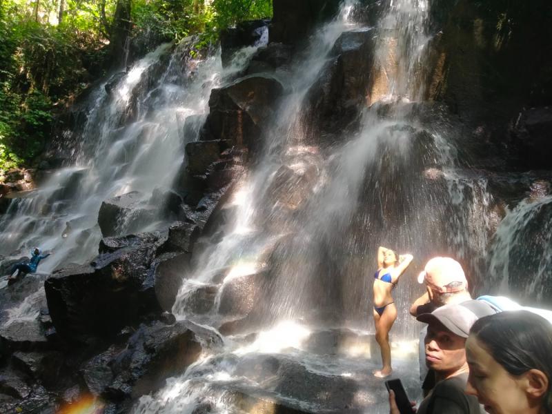 kanto lampo waterfall