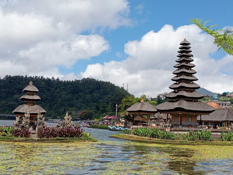 ulun danu temple